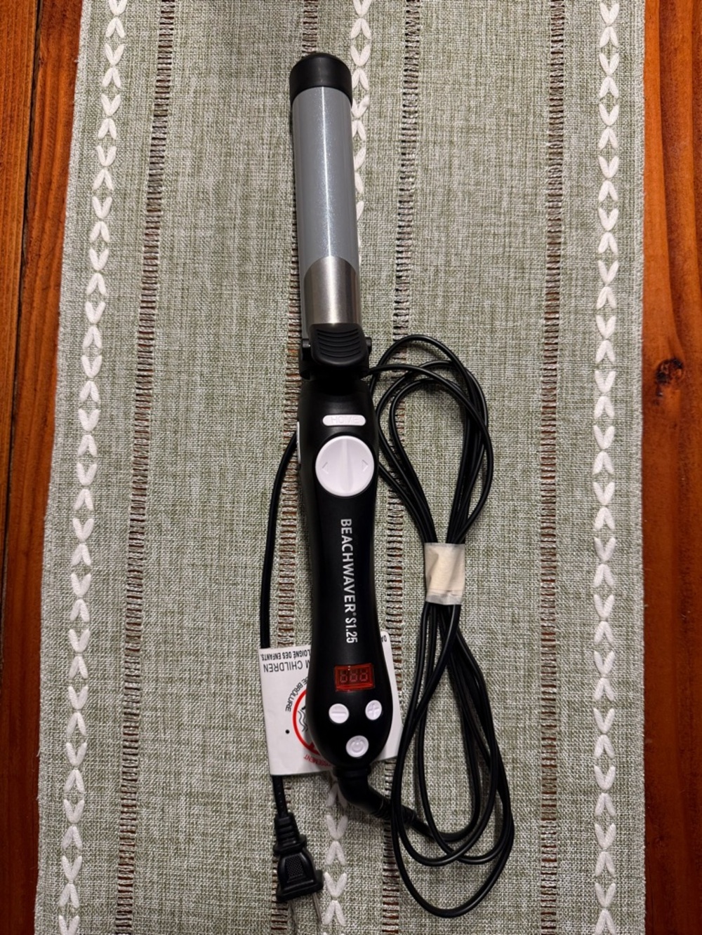Beachwaver Co. S1.25 Inch Black Ceramic Auto Rotating Curling Hot Iron - No Box